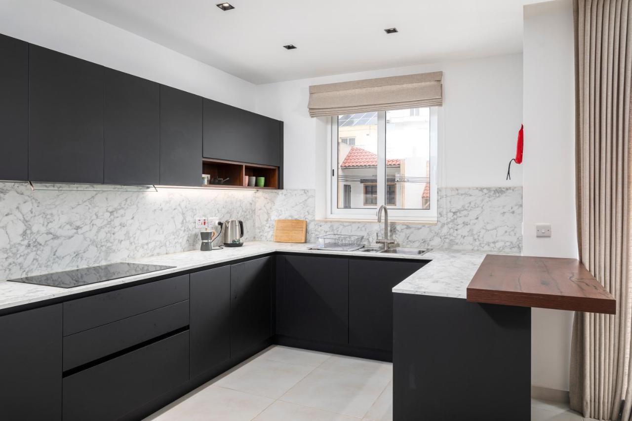 Modern 3Br Stylish Apartment With Large Balcony - Close To St Julians And St Georges Bay Is-Swieqi Buitenkant foto