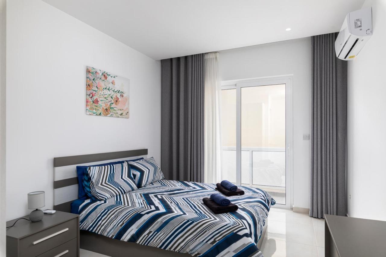 Modern 3Br Stylish Apartment With Large Balcony - Close To St Julians And St Georges Bay Is-Swieqi Buitenkant foto