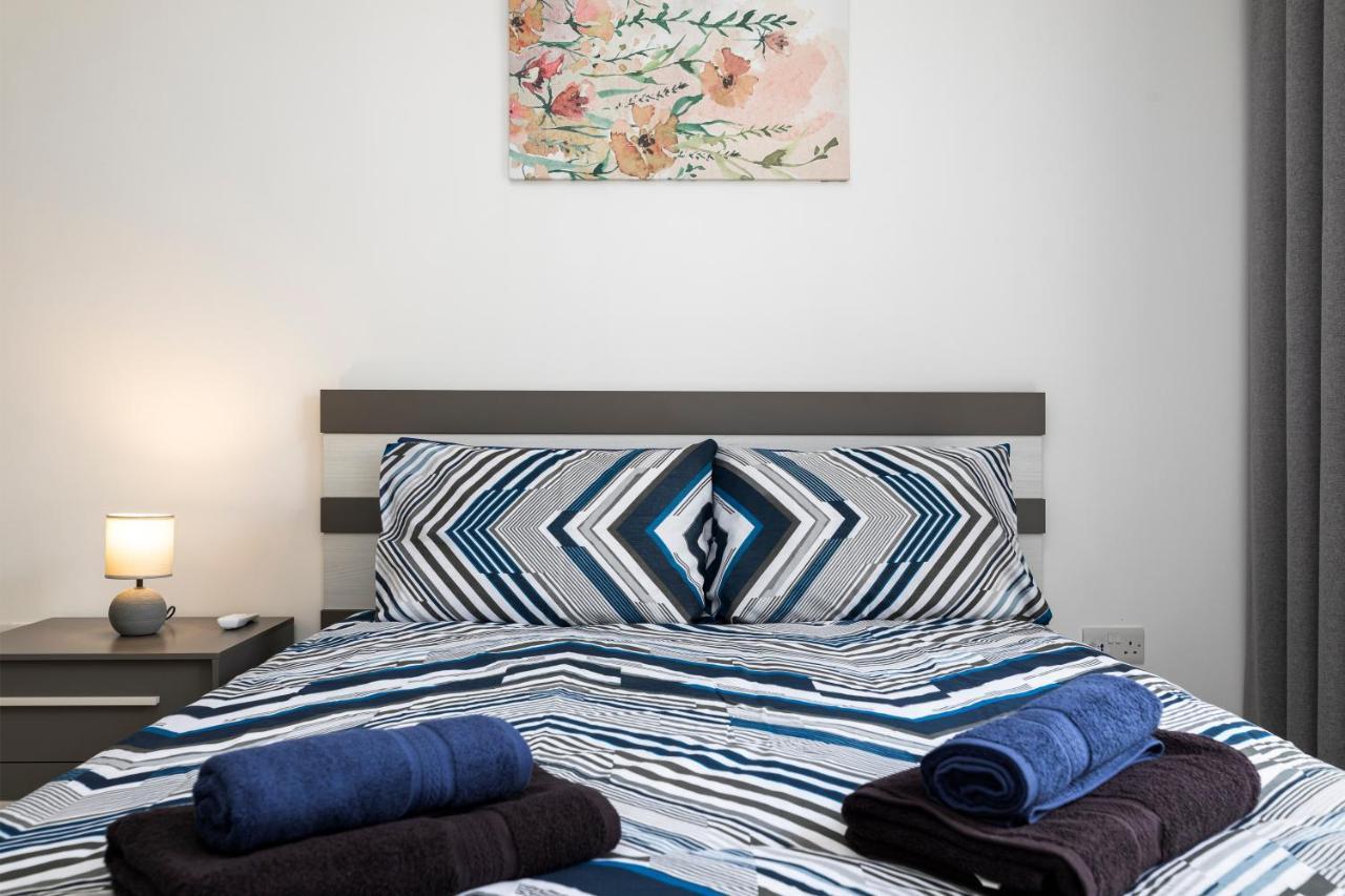 Modern 3Br Stylish Apartment With Large Balcony - Close To St Julians And St Georges Bay Is-Swieqi Buitenkant foto